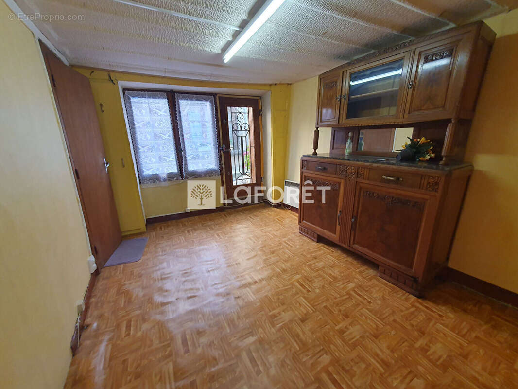 Maison à SAINT-FLOUR