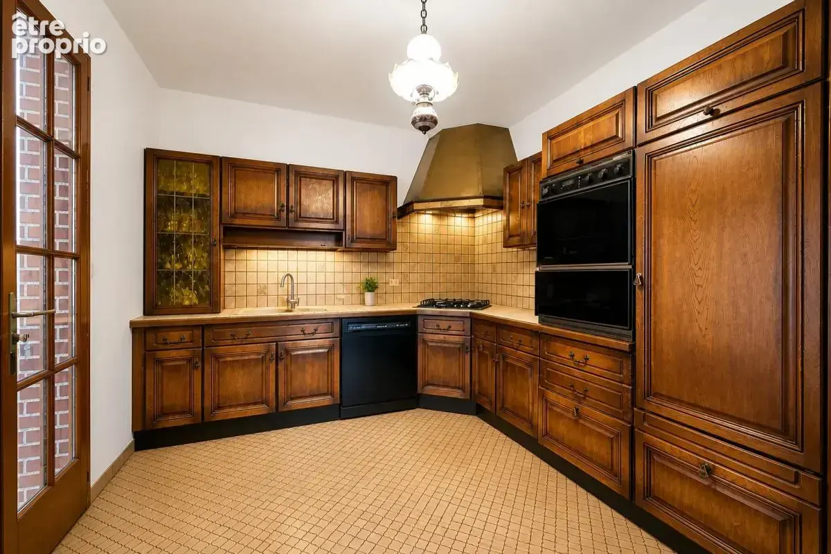 Maison de 5 pièces de 223 m² à Ligny-le-Ribault - photo 6
