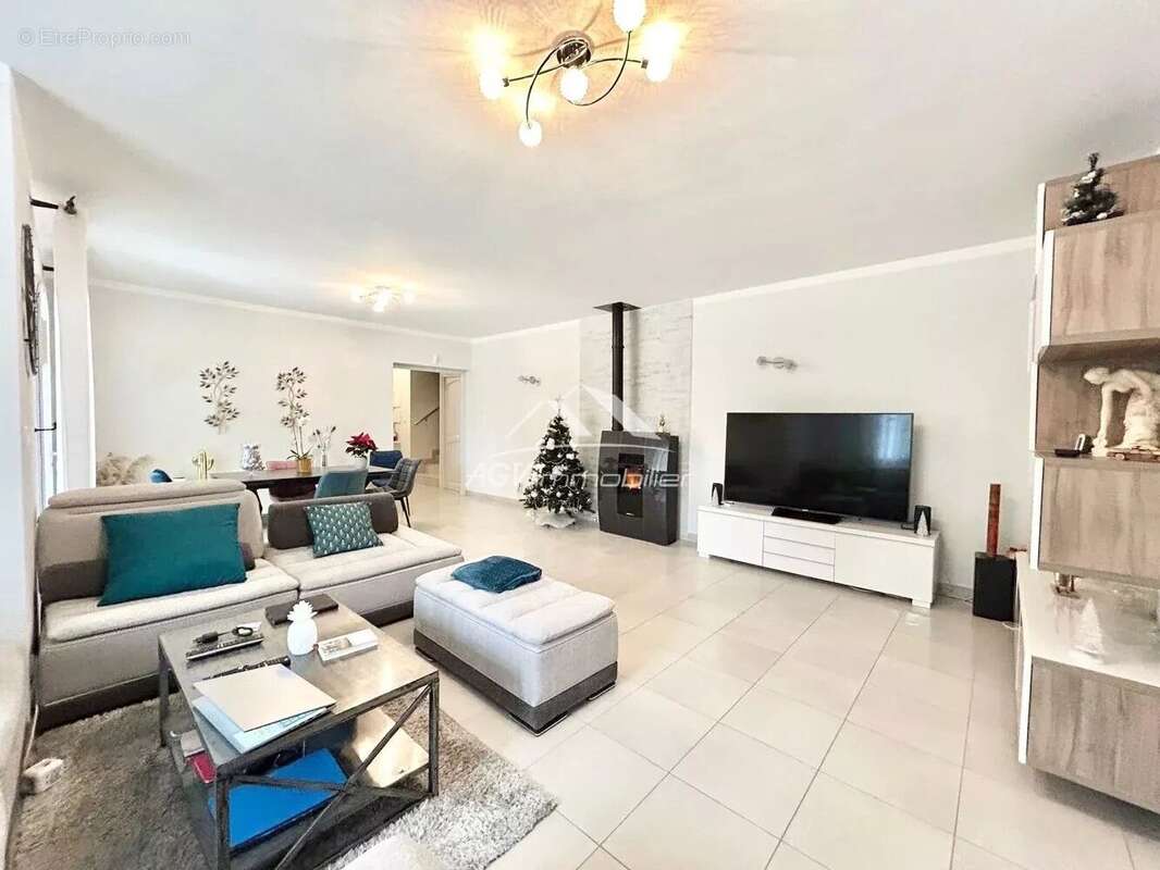 Maison à SAINT-PRIVAT-DES-VIEUX