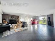 Photo 1 - Maison à ARVEYRES