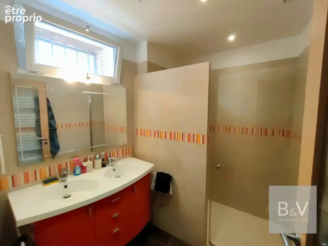 Maison de charme de 340 m² avec jardin - photo 11