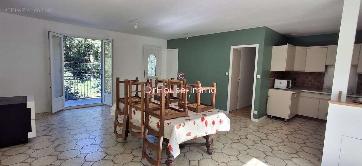 Maison à COULOUNIEIX-CHAMIERS