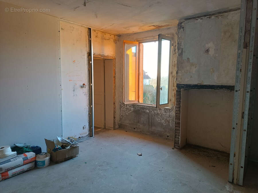 Maison à CHANTENAY-SAINT-IMBERT