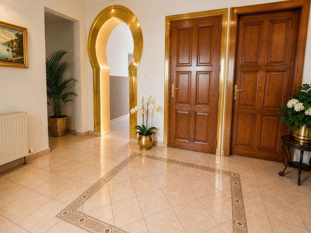 Propriete à vendre 9 pièces MIRECOURT (88) PROPRIÉTÉ D'EXCEPTION avec PISCINE sur TERRAIN clos et arboré de + de 6.500 m2 - photo 3