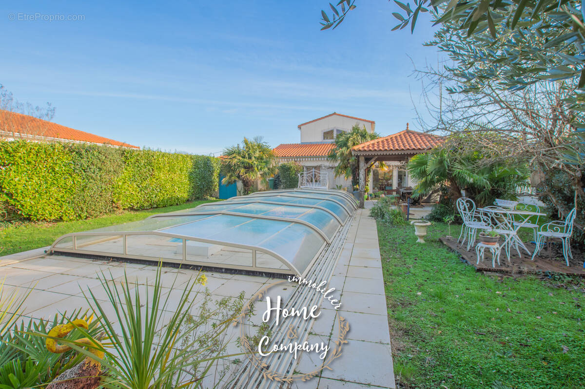 Maison à MESCHERS-SUR-GIRONDE