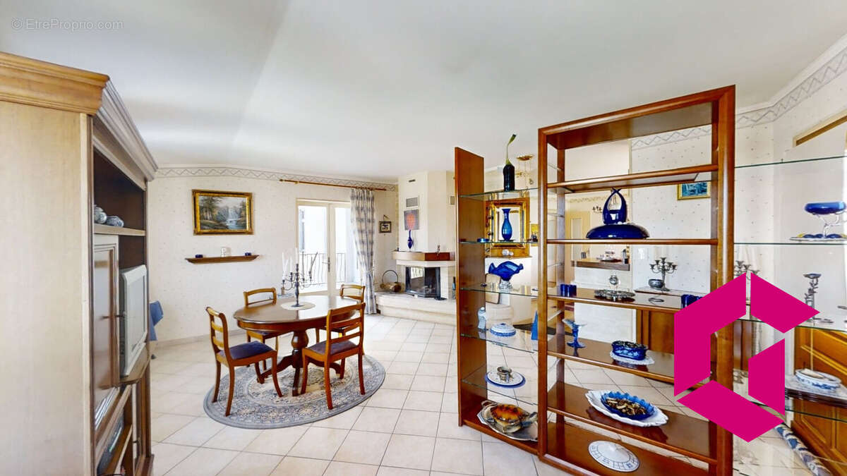 Maison à LE BRUGERON