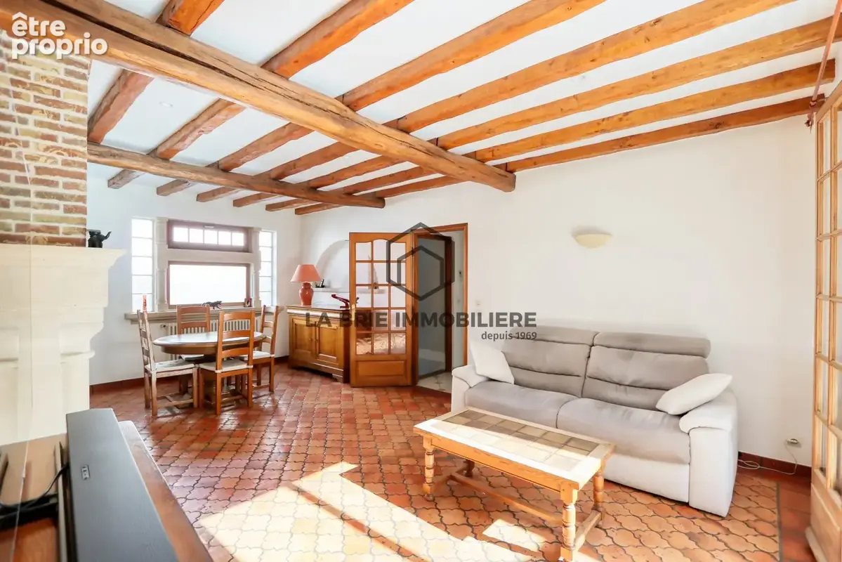 Maison 7 pièces 197 m² à vendre à Villecresnes (94440) - photo 4