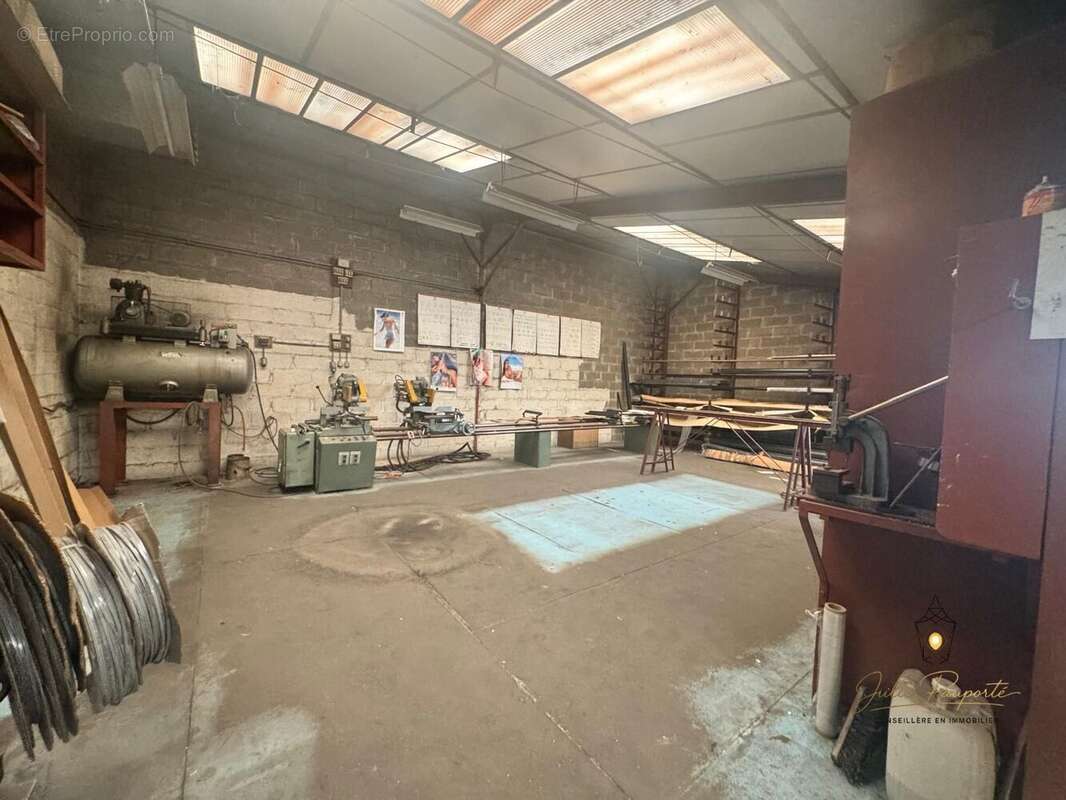 642 m² à Amilly  - photo 8