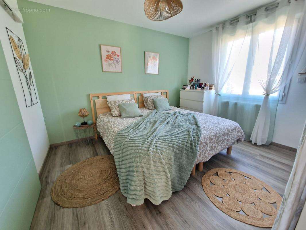 Maison à SAINT-JACQUES-SUR-DARNETAL