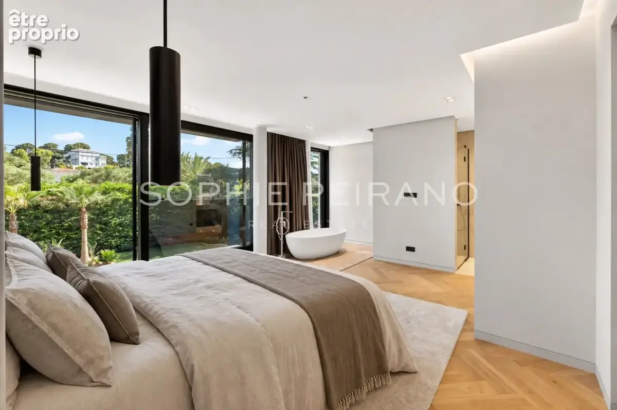 Cap d'antibes -  villa contemporaine dans domaine privé - photo 6