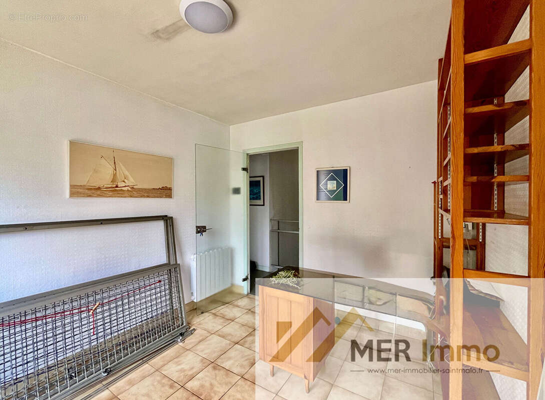 Commerce à SAINT-MALO