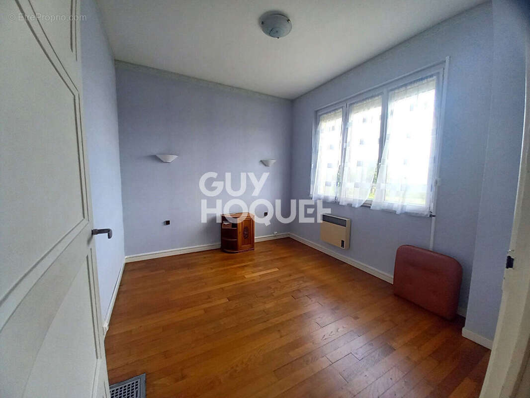 Maison à CHAMPFORGEUIL