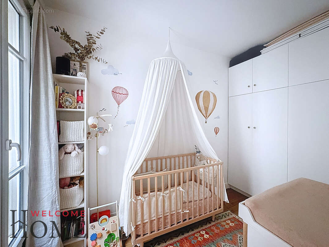 Appartement à LEVALLOIS-PERRET