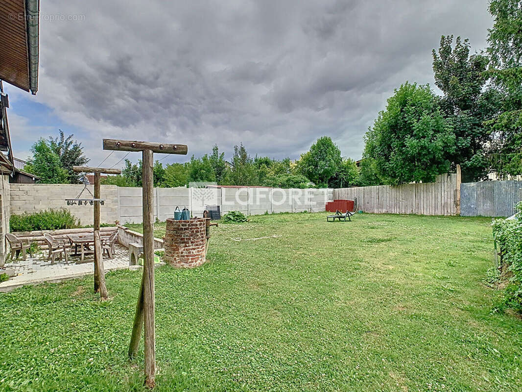 Maison à DOMMARTIN-SOUS-HANS