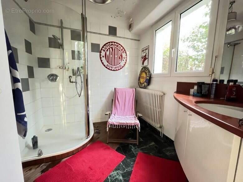 Rdc_Salle d&#039;eau - Maison à CARQUEFOU