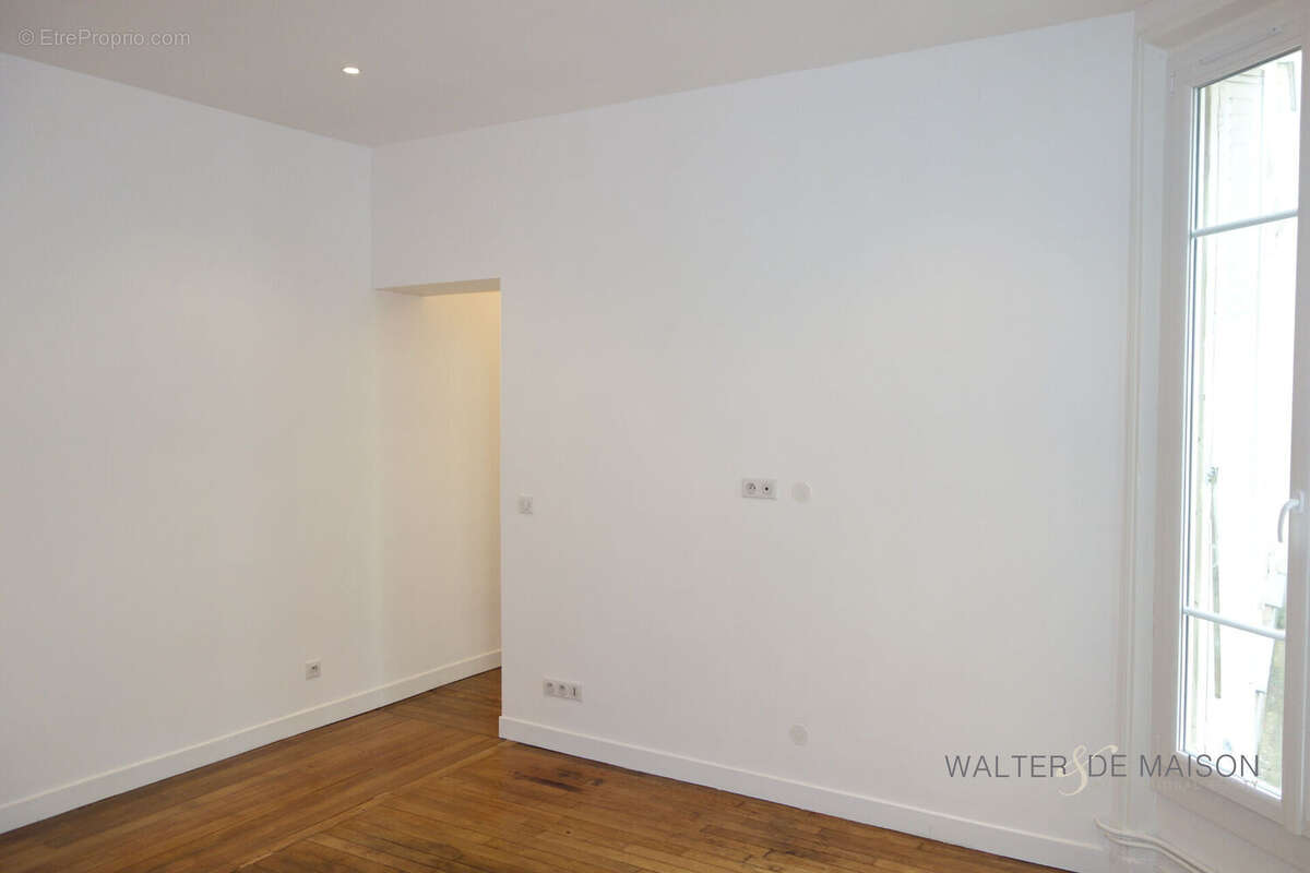 Appartement à PARIS-18E