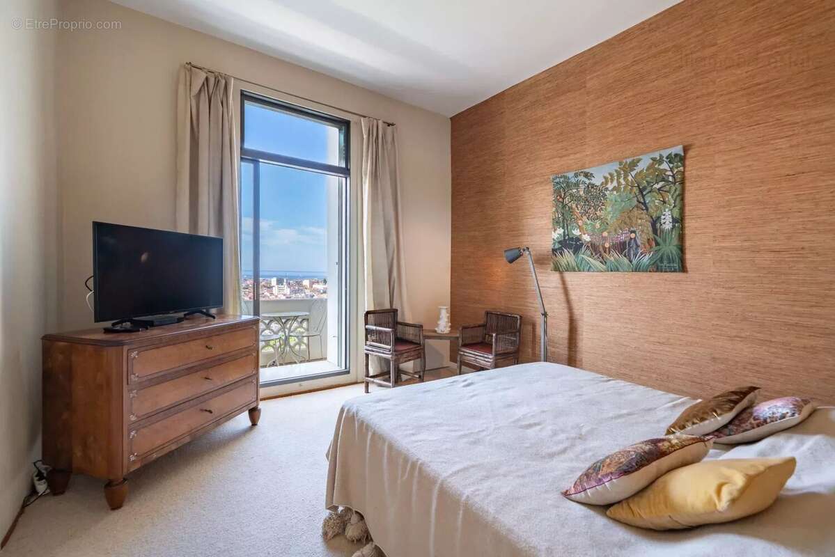 Cannes - montrose - 4 pieces - vue mer panoramique-garage - photo 10