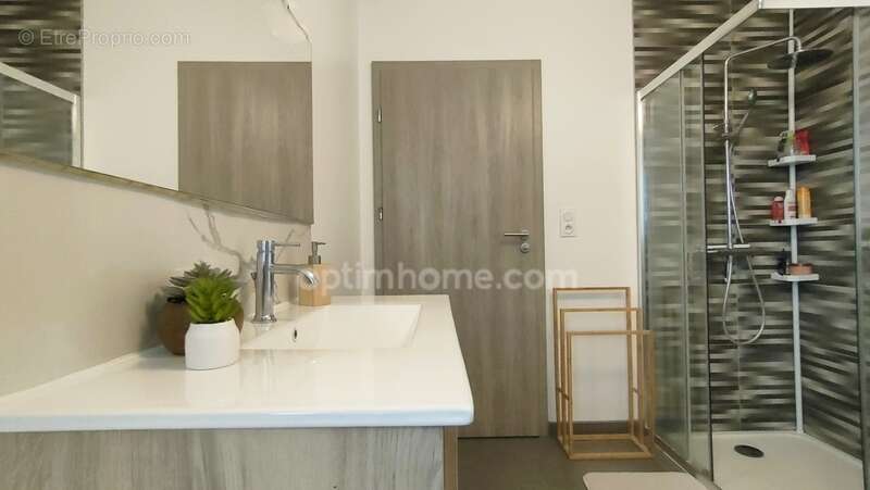 Maison à NEUFCHATEAU