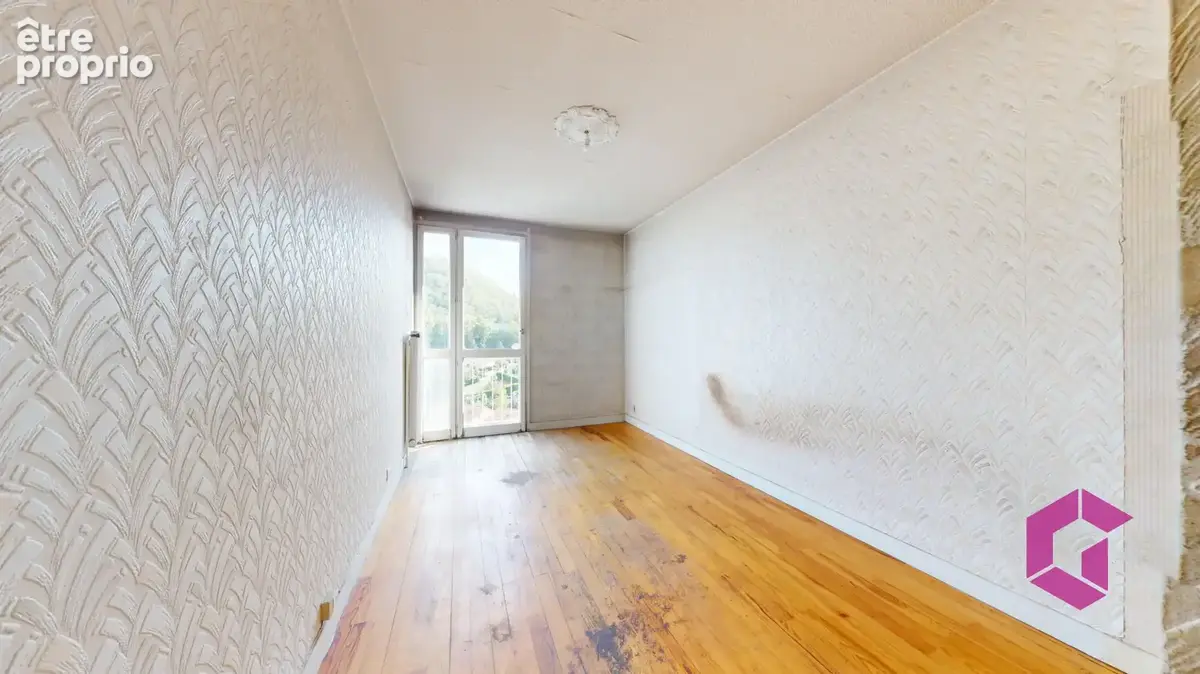 A vENDRE proximité place jacquard appartement de type T4 avec travaux - photo 8