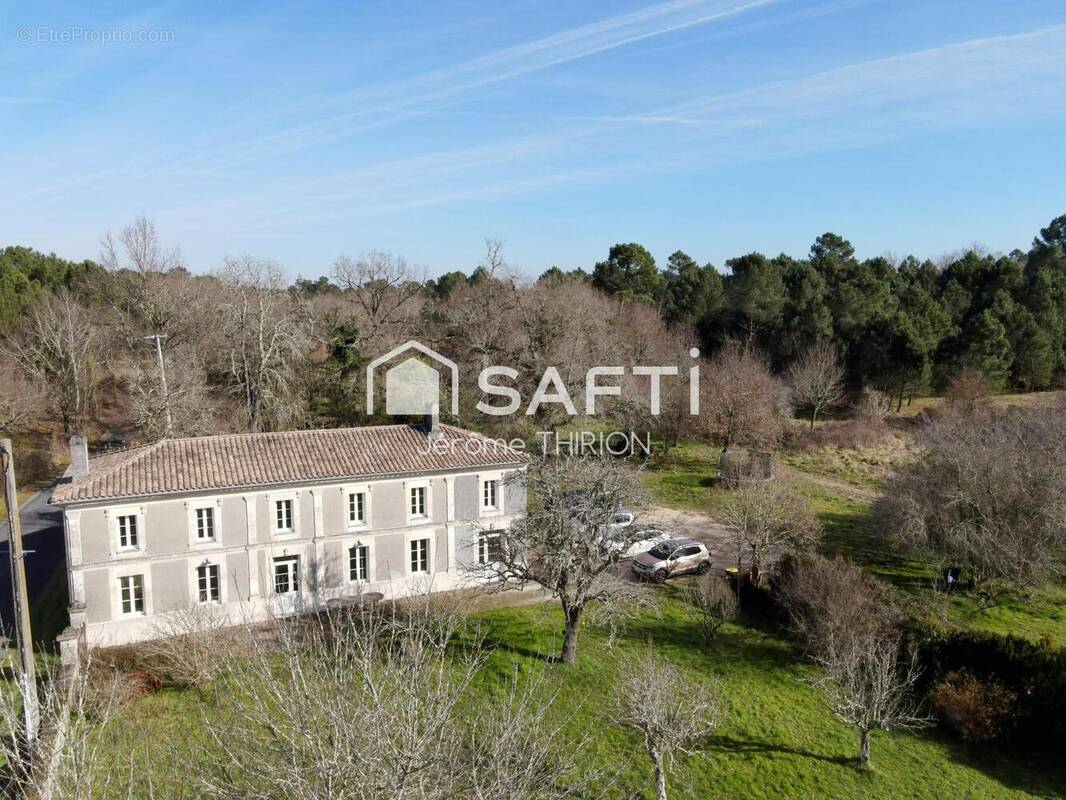 Photo 1 - Maison à LARUSCADE