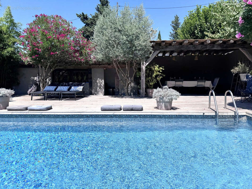 Maison à VILLENEUVE-LES-AVIGNON