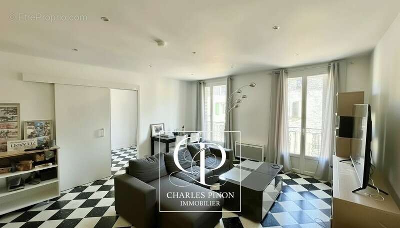 Maison à SAINT-CANNAT