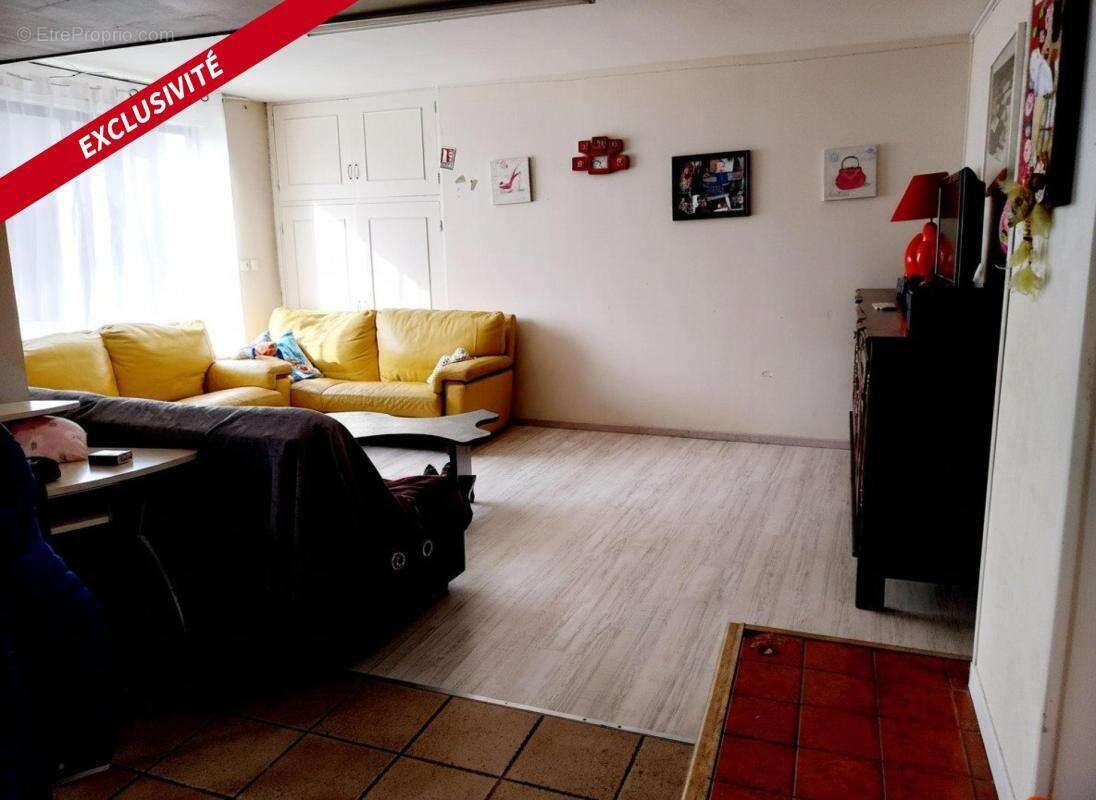 Appartement à CHAMPAGNOLLES