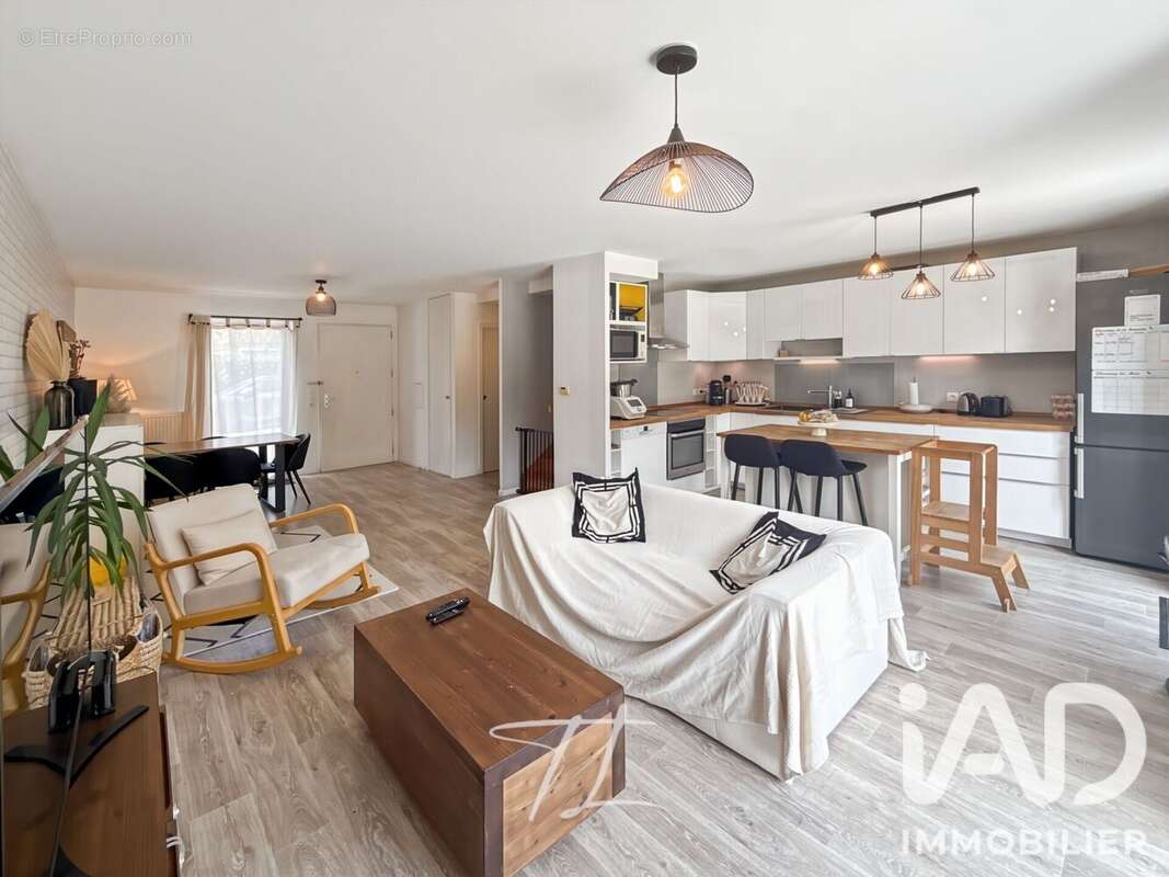 Maison 84 m² à Chessy  - photo 6