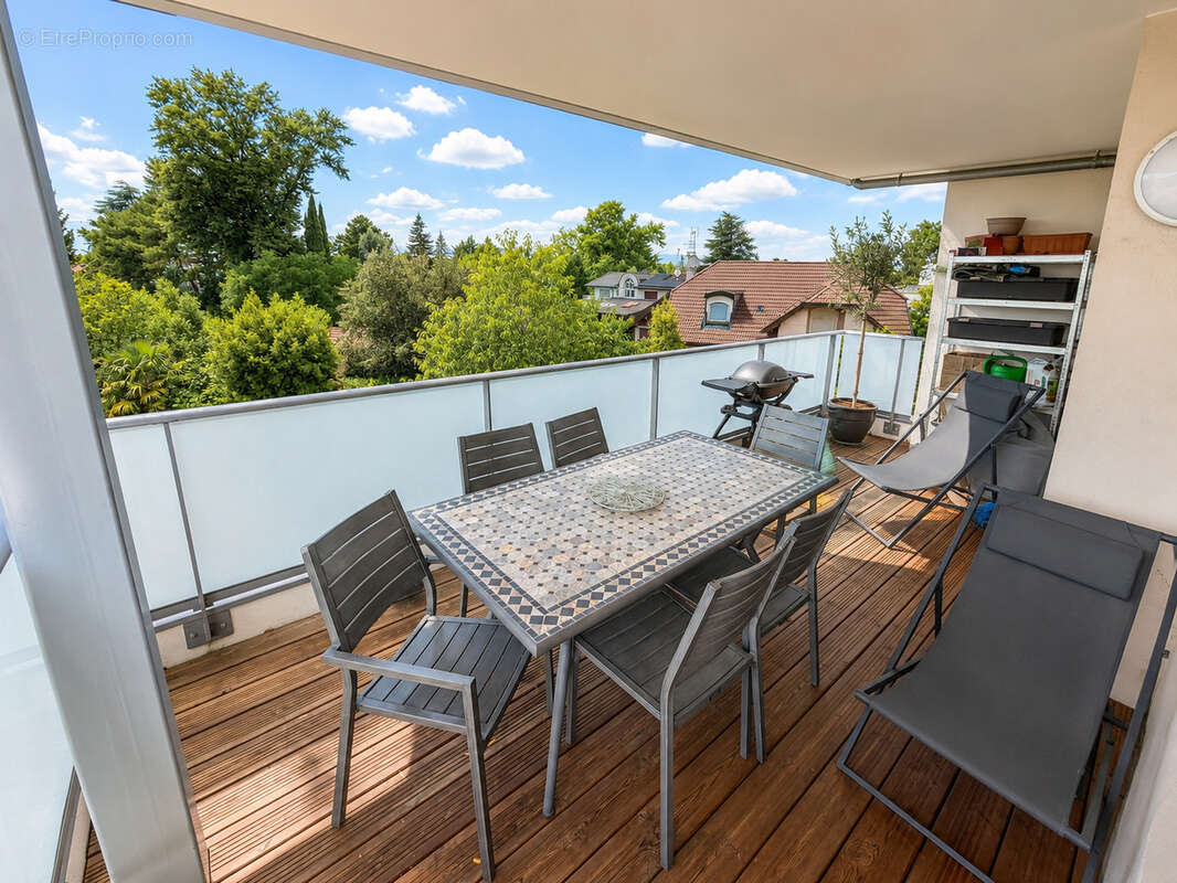 Appartement à AMBILLY