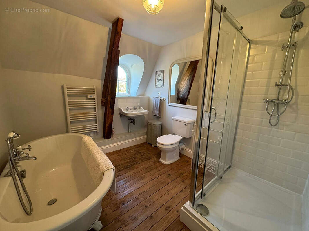 Maison à CHATEAUPONSAC