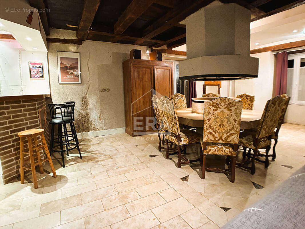 Maison à VILLEBAROU