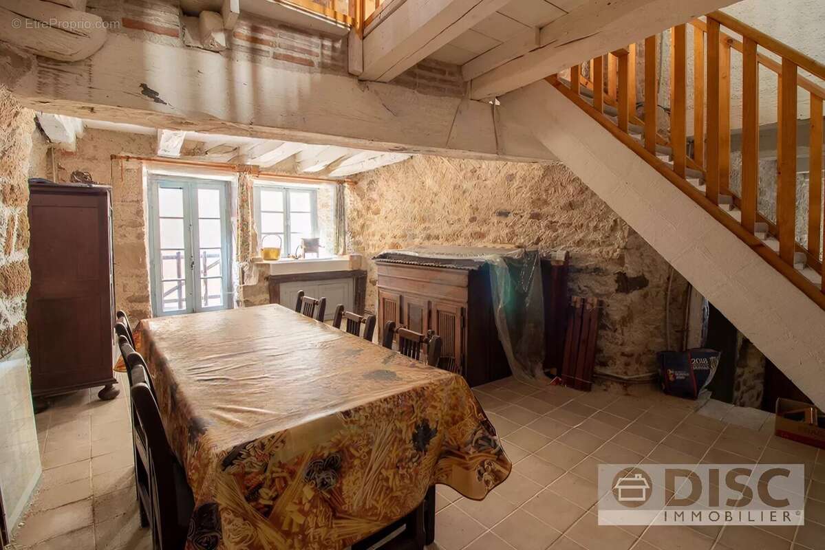 Maison à MONESTIES