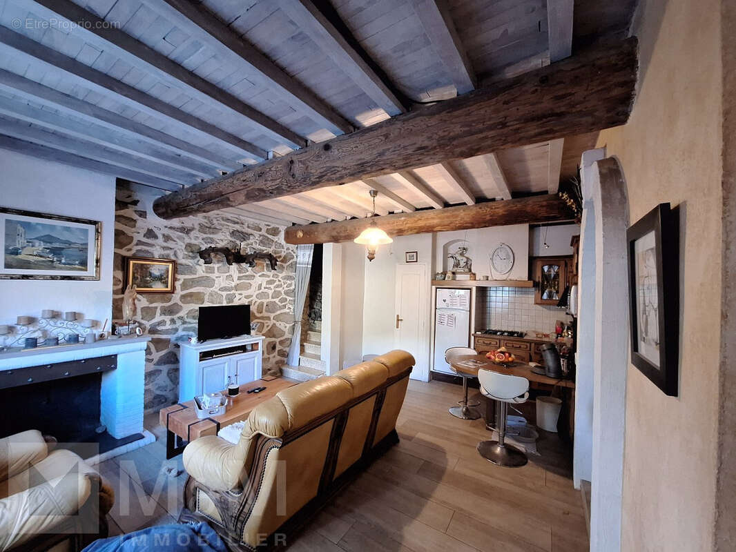 Maison à BELVIANES-ET-CAVIRAC