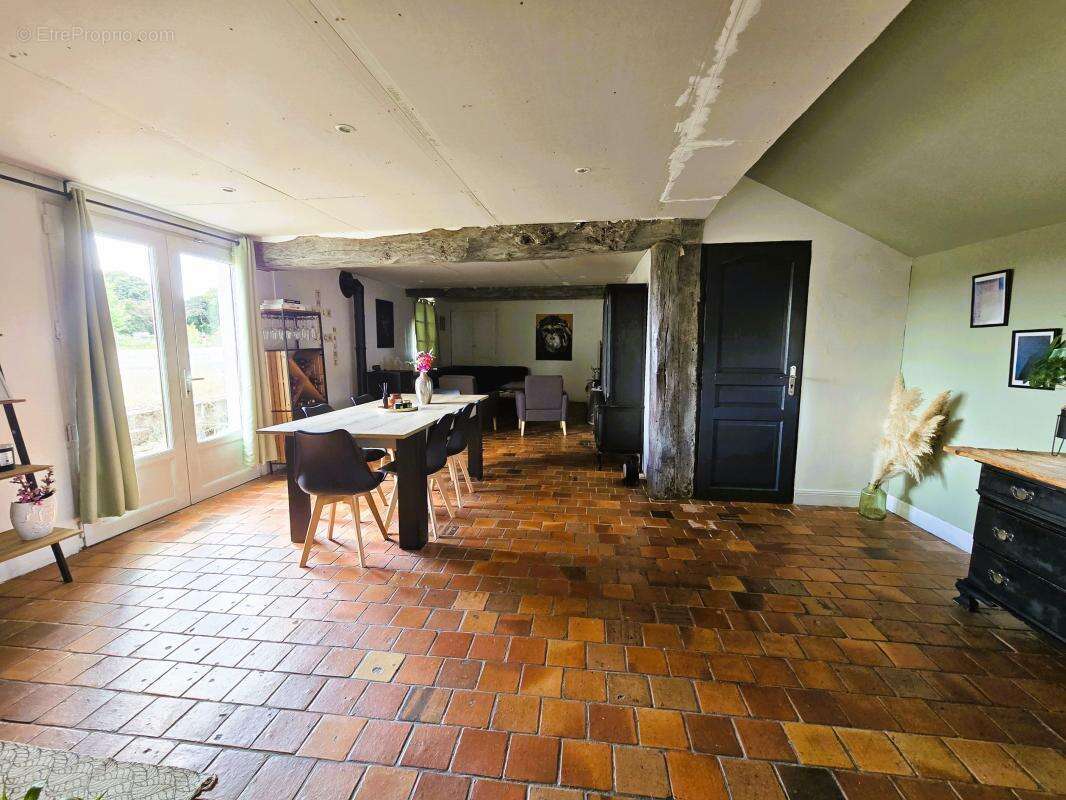Maison à BERNAY