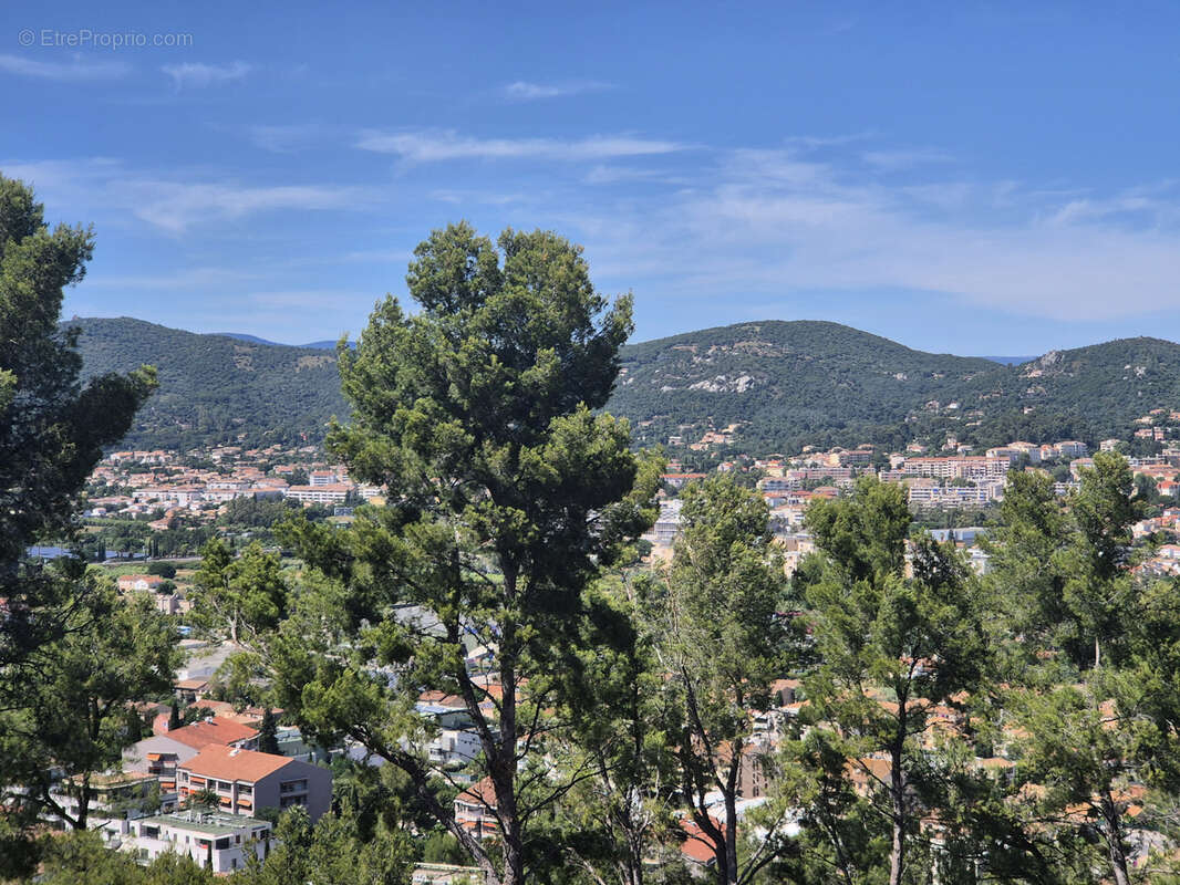 Maison à HYERES