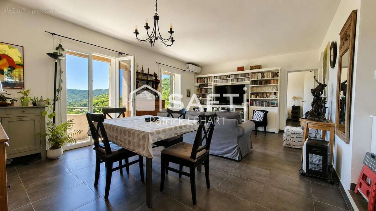 Photo 2 - Maison à PLAN-DE-LA-TOUR