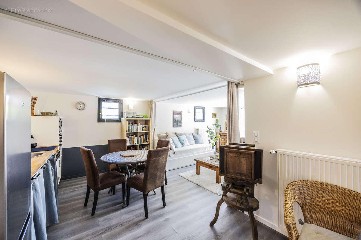 Maison à BRISON-SAINT-INNOCENT