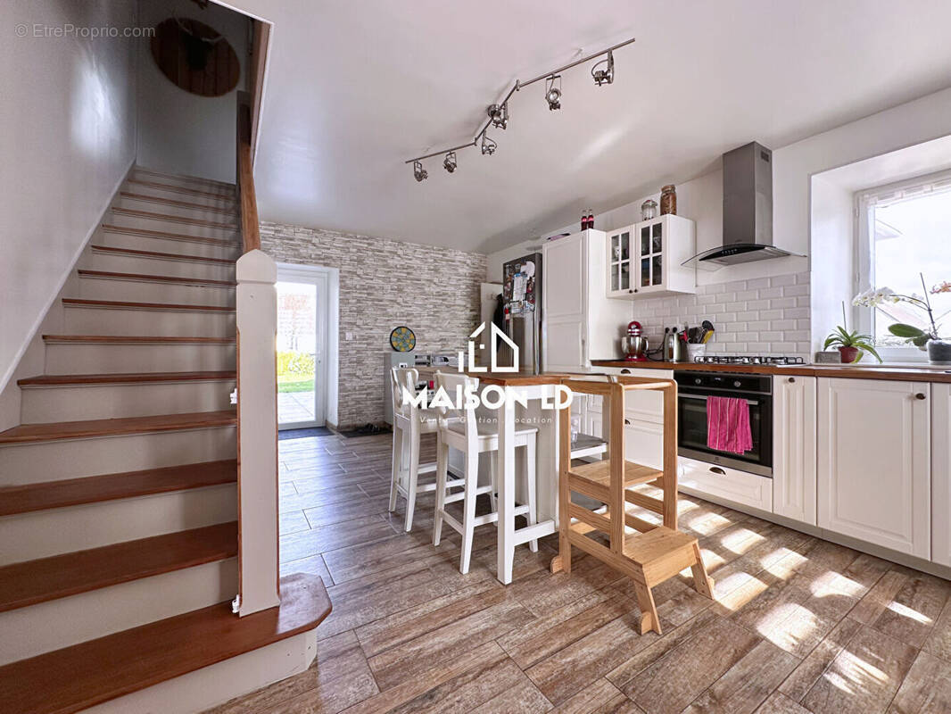 Maison à MOULT