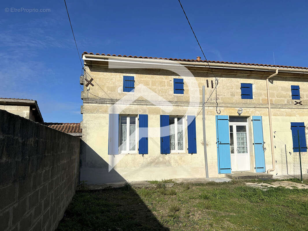 Maison à ABZAC
