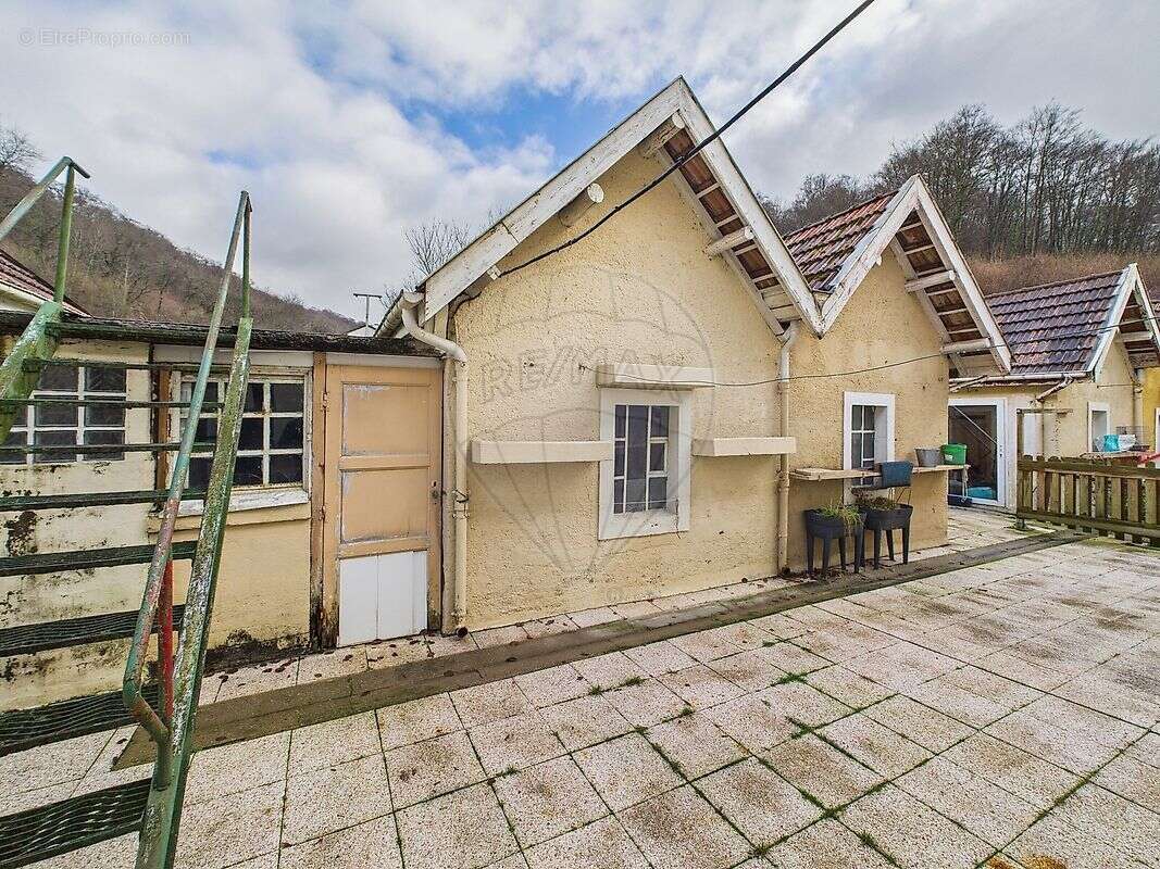 Maison à HAUCOURT-MOULAINE