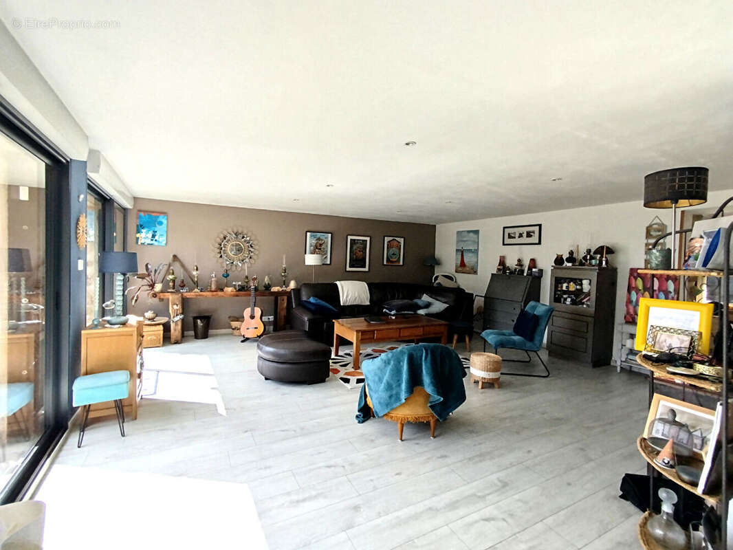 Maison à SAINT-GERMAIN-EN-COGLES