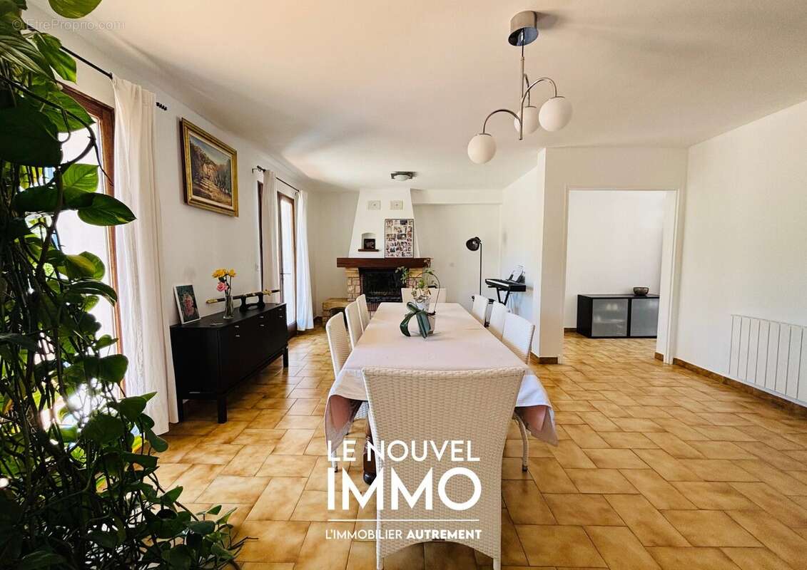 Maison à SAINT-MAXIMIN-LA-SAINTE-BAUME