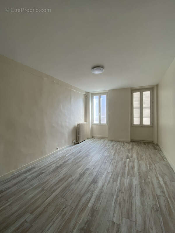 Maison à MONTEREAU-FAULT-YONNE