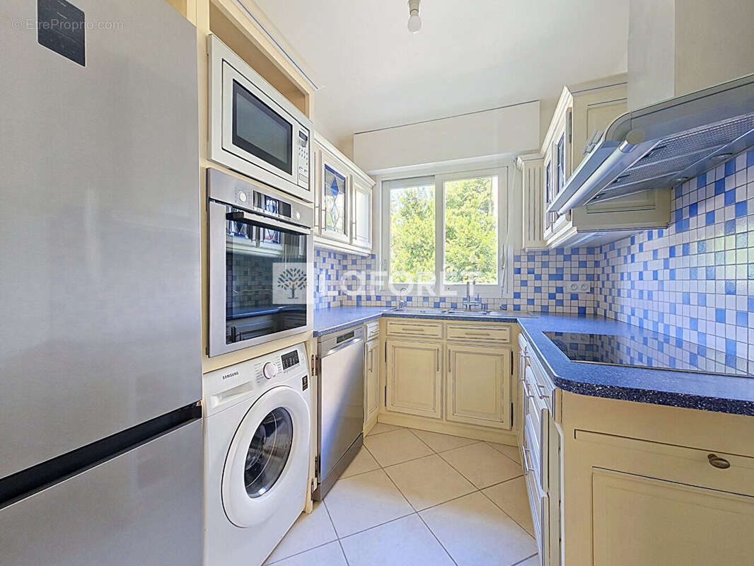 CENTRE VILLE, Appartement Bourg La Reine 4 pièces 90 m2 - photo 3