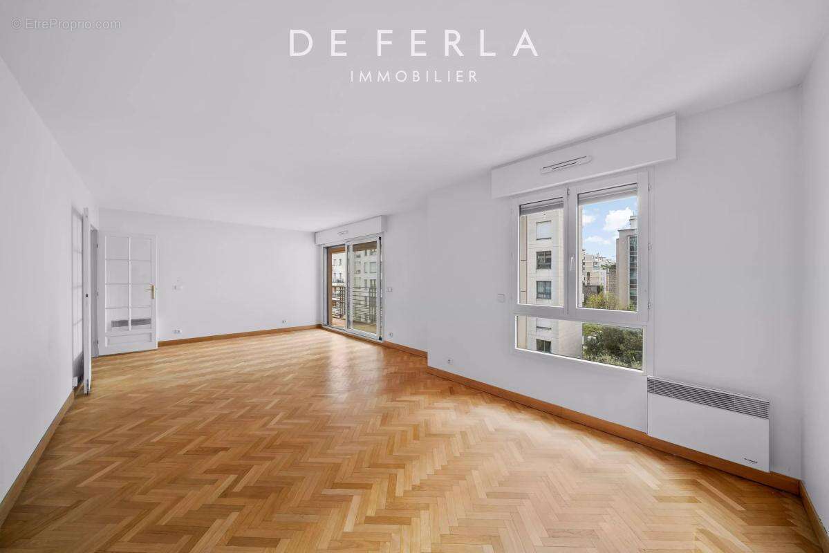 Appartement à PARIS-15E