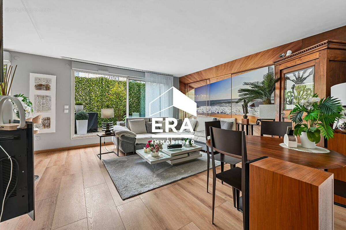 Appartement à SURESNES