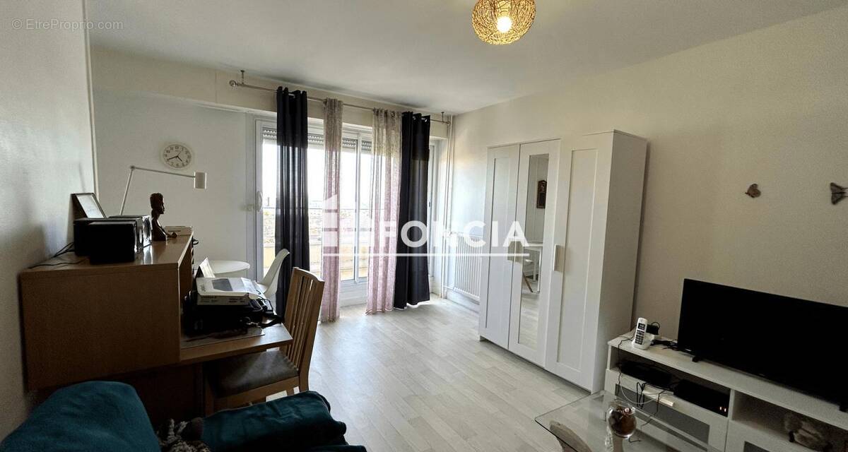 Appartement à RILLIEUX-LA-PAPE