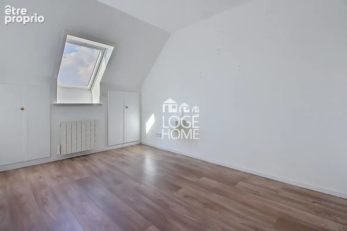 Maison 95 m² à Wattrelos  - photo 9