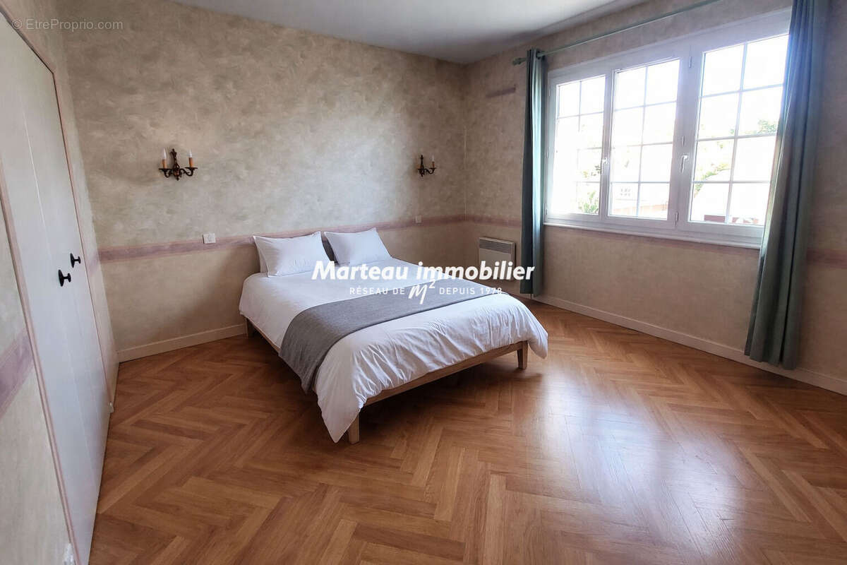 Maison à YVRE-L'EVEQUE