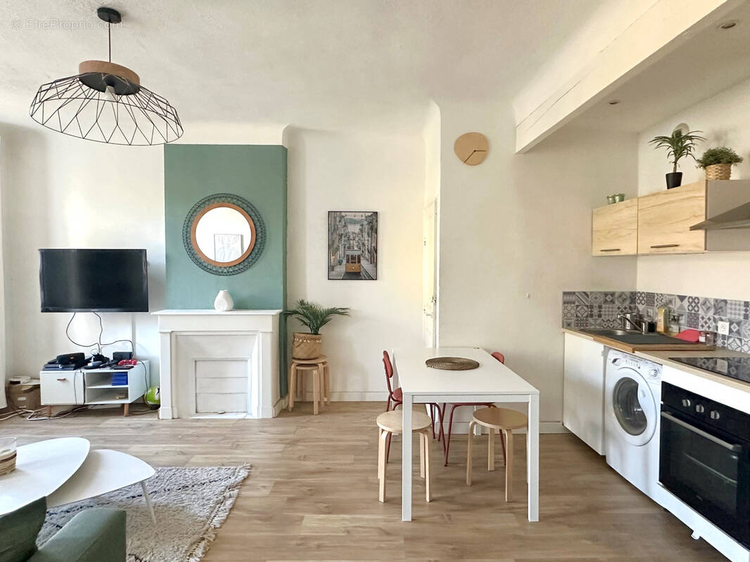 Appartement à MARSEILLE-9E